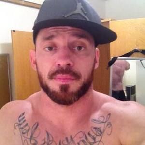 Meet your Posher, Troy